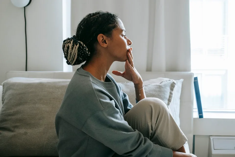 Folletos de información médica y materiales educativos sobre opciones de embarazo